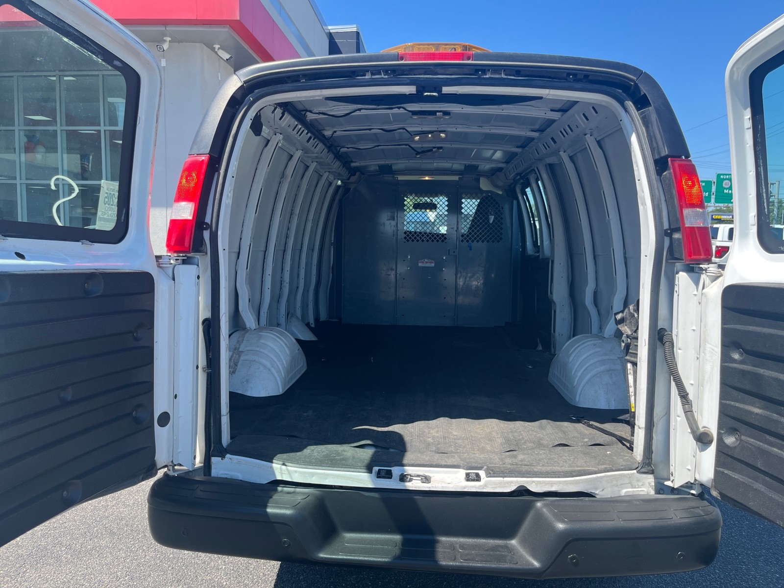 2020 Chevrolet Express Cargo Work Van 2500 photo 4