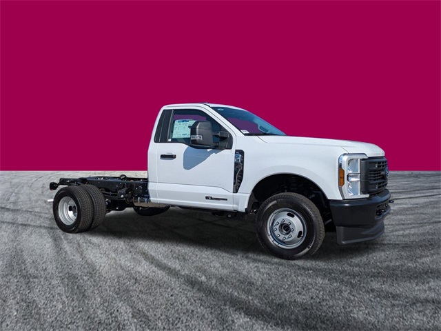 2025 Ford F-350 XL photo 2