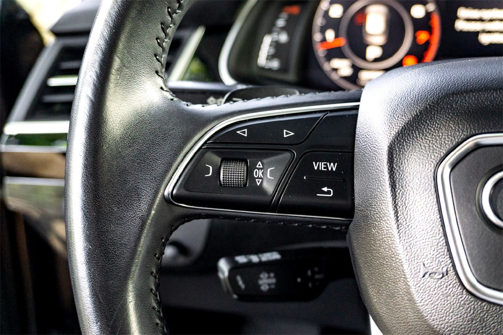 2019 Audi Q7 55 Premium Plus photo 17
