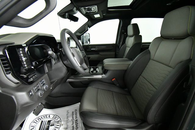 2026 Chevrolet Silverado 2500HD ZR2 photo 4