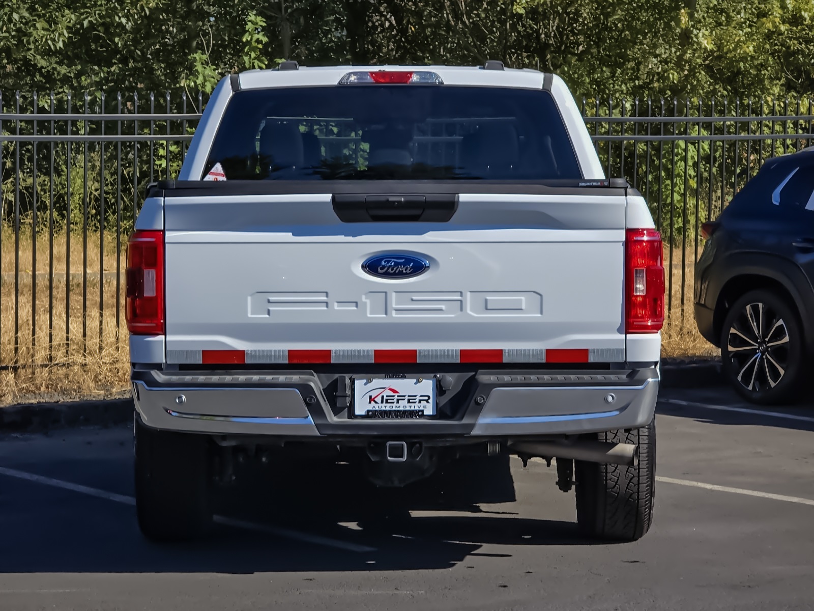 2022 Ford F-150 XL photo 3
