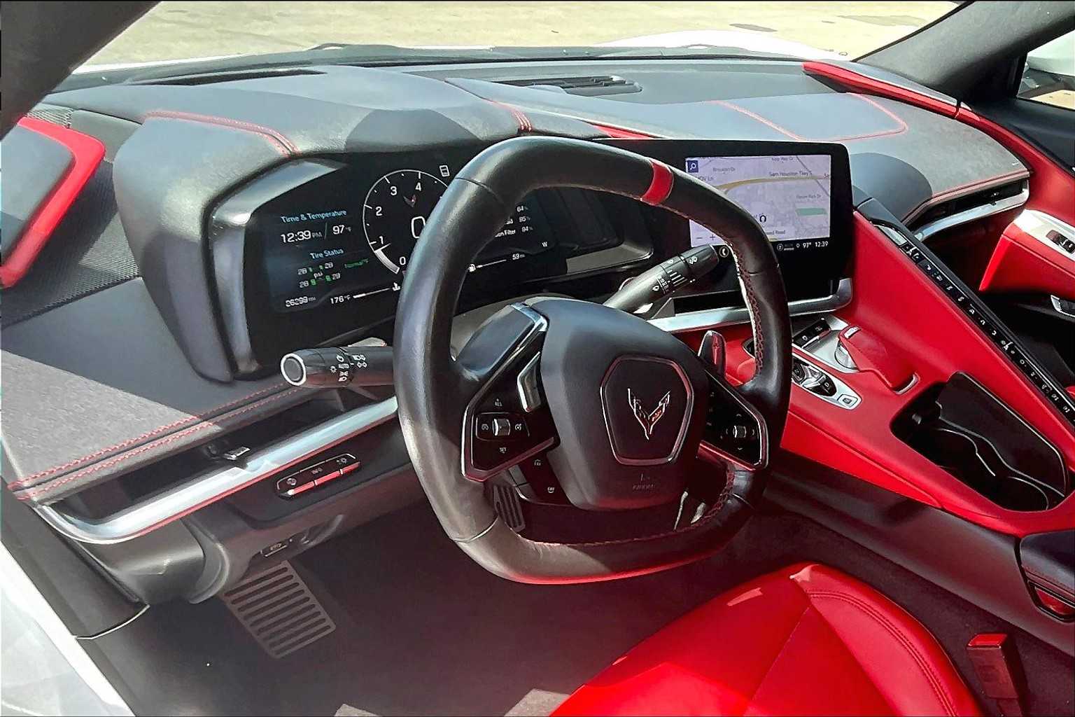 2023 Chevrolet Corvette Stingray 2LT photo 13