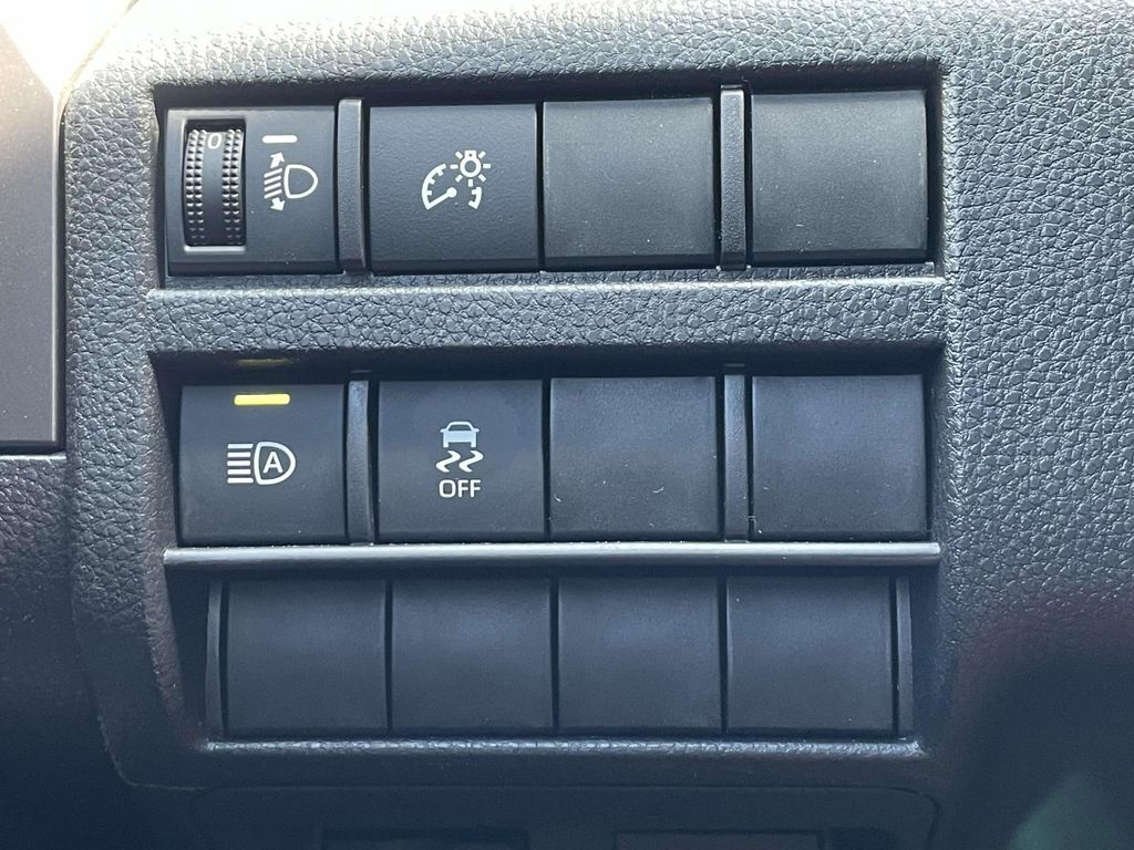 2025 Toyota Tacoma TRD Off-Road 4x4 Double Cab photo 14