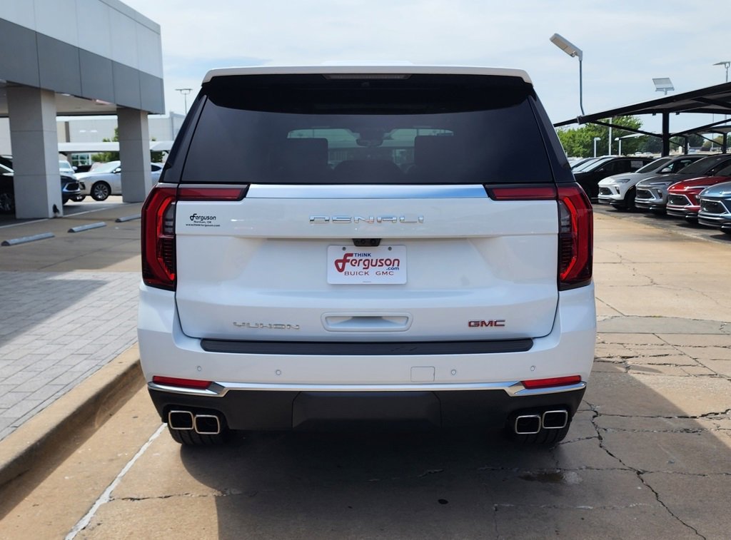 2026 Gmc Yukon Denali photo 2