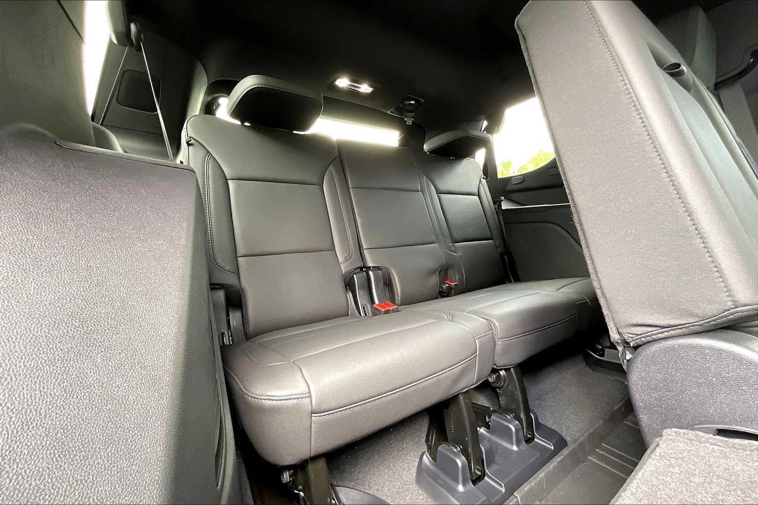 2025 Chevrolet Tahoe LT photo 26