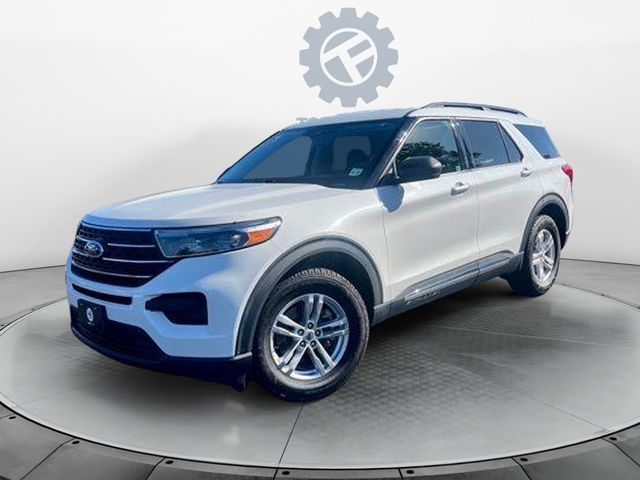 2022 Ford Explorer XLT's photo