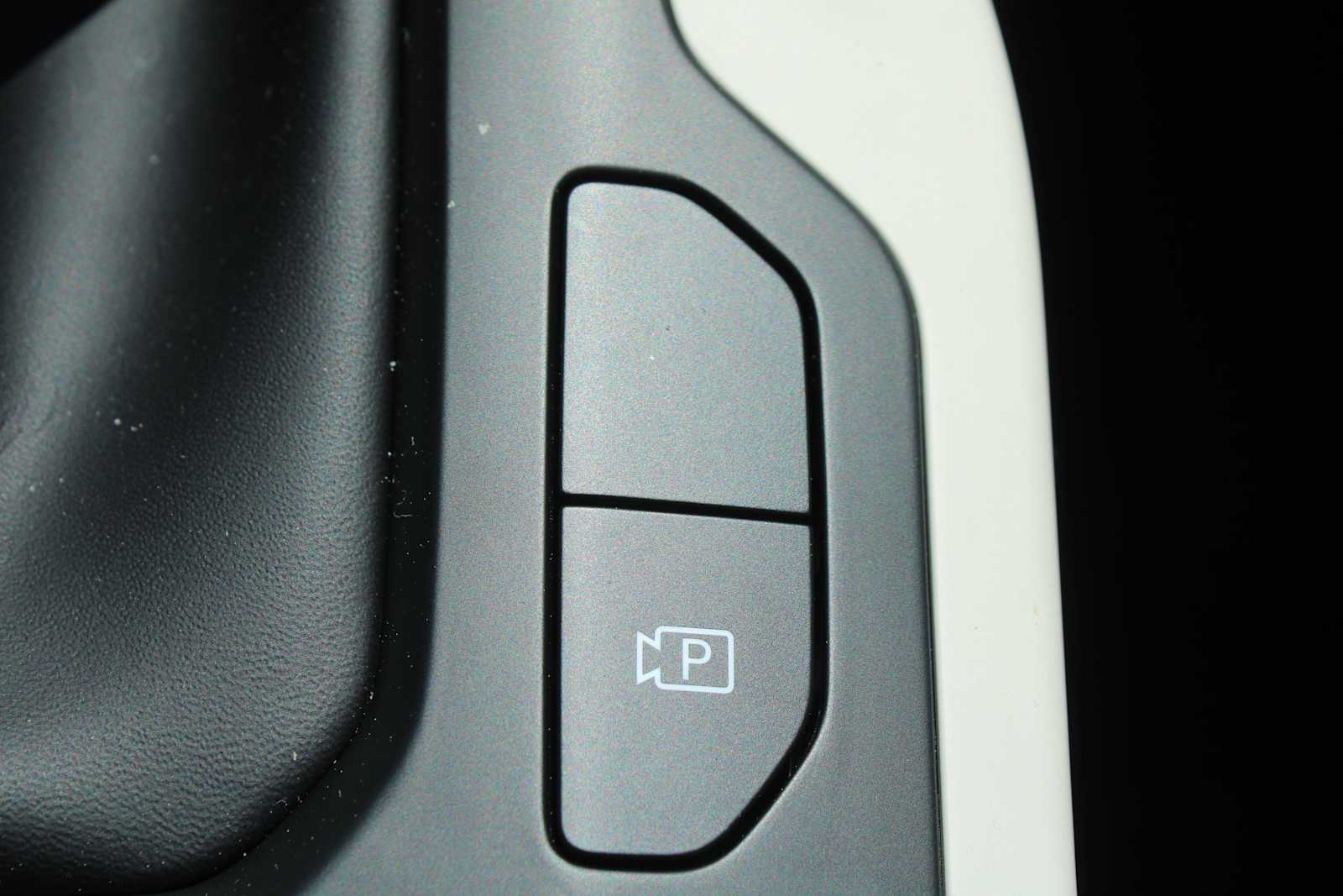2025 Kia K4 GT-Line photo 31