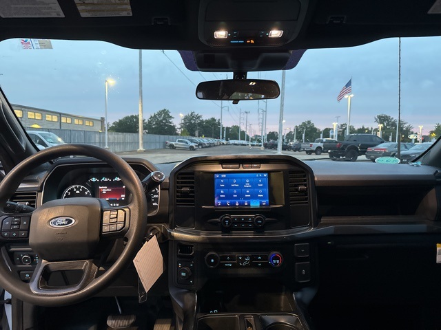 2023 Ford F-150 XL photo 10
