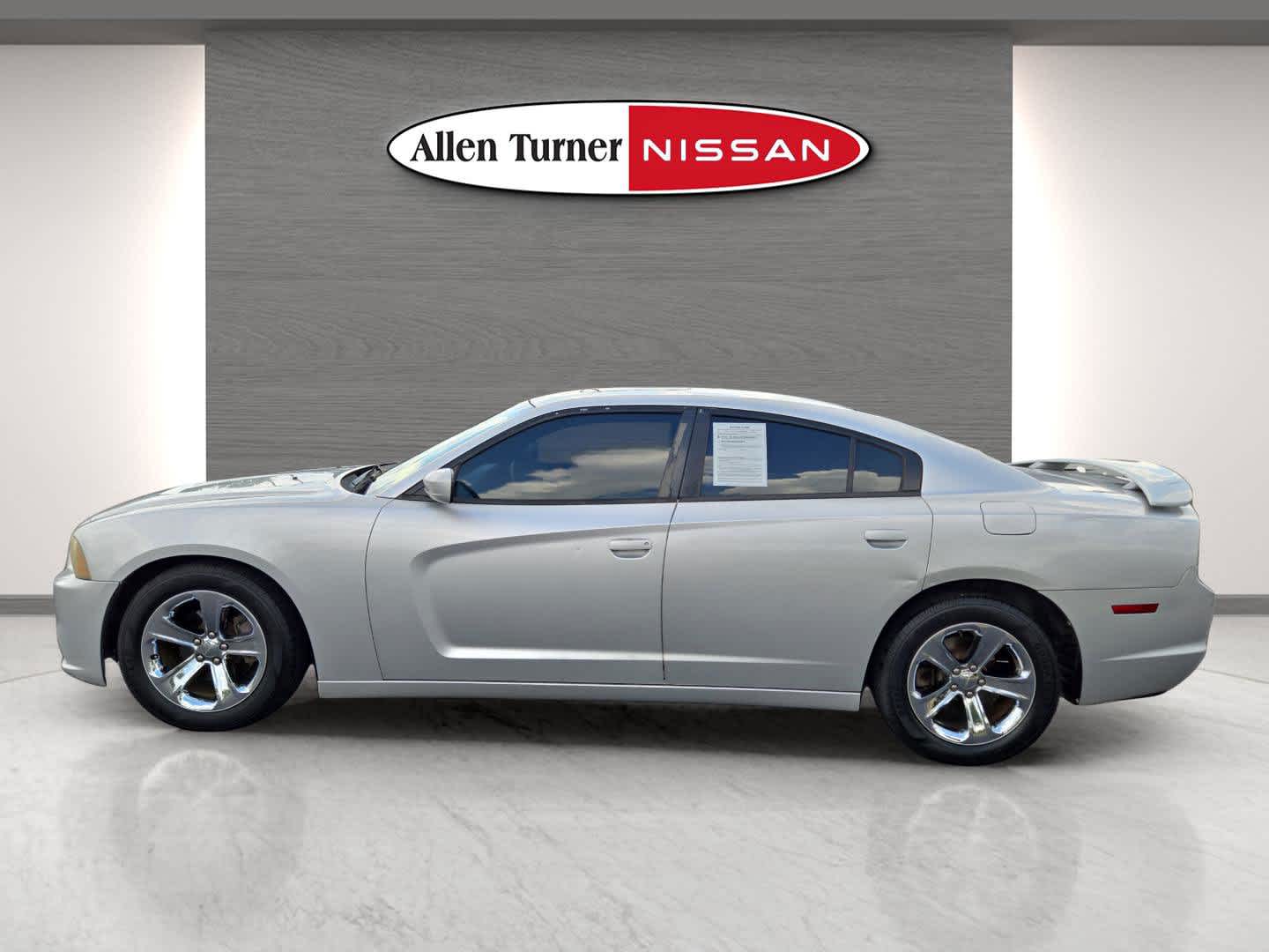 2012 Dodge Charger SXT photo 10