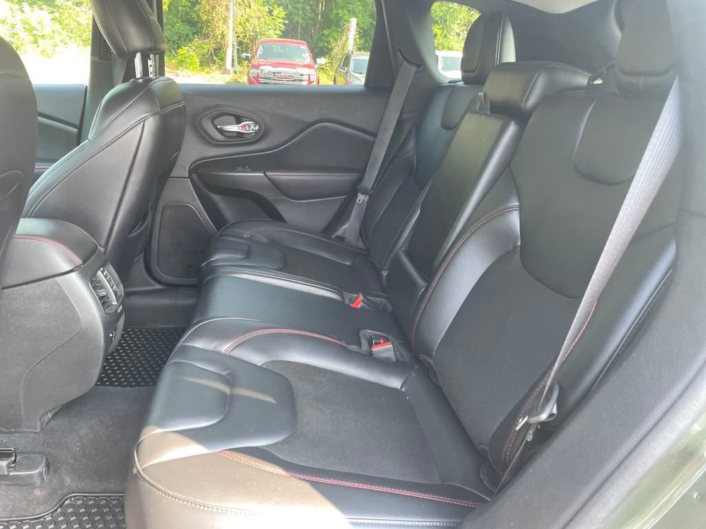 2021 Jeep Cherokee Trailhawk photo 23