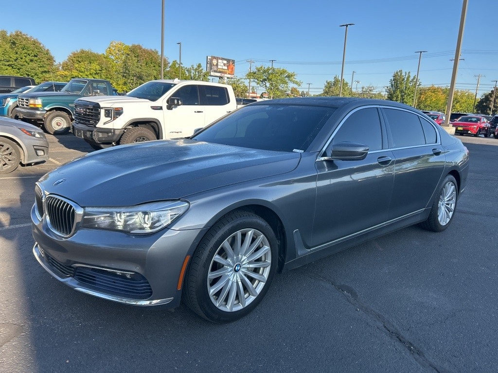 2017 Bmw 740i photo 3