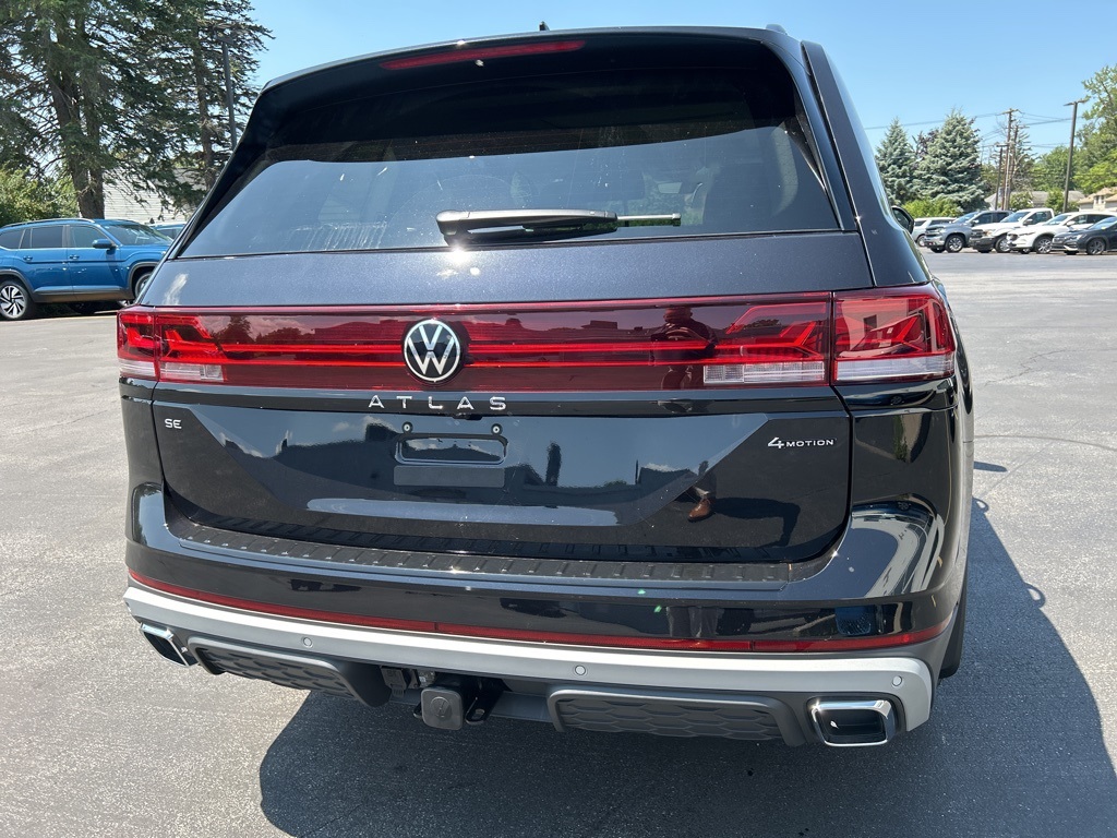 2025 Volkswagen Atlas Peak Edition SE photo 4