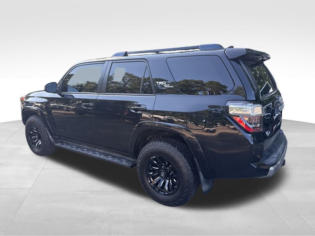 2020 Toyota 4Runner TRD Off-Road Premium photo 3