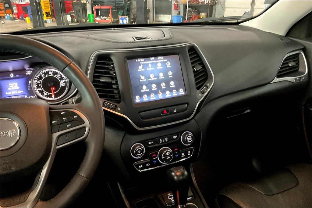 2022 JEEP CHEROKEE - Image 4