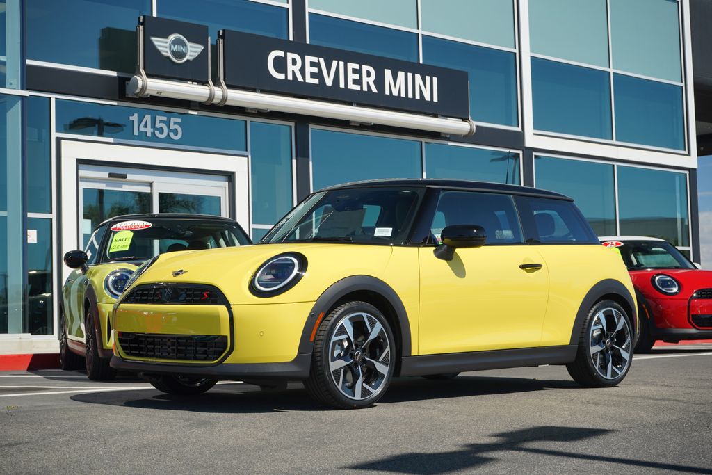 2026 MINI Hardtop 2 Door S's photo
