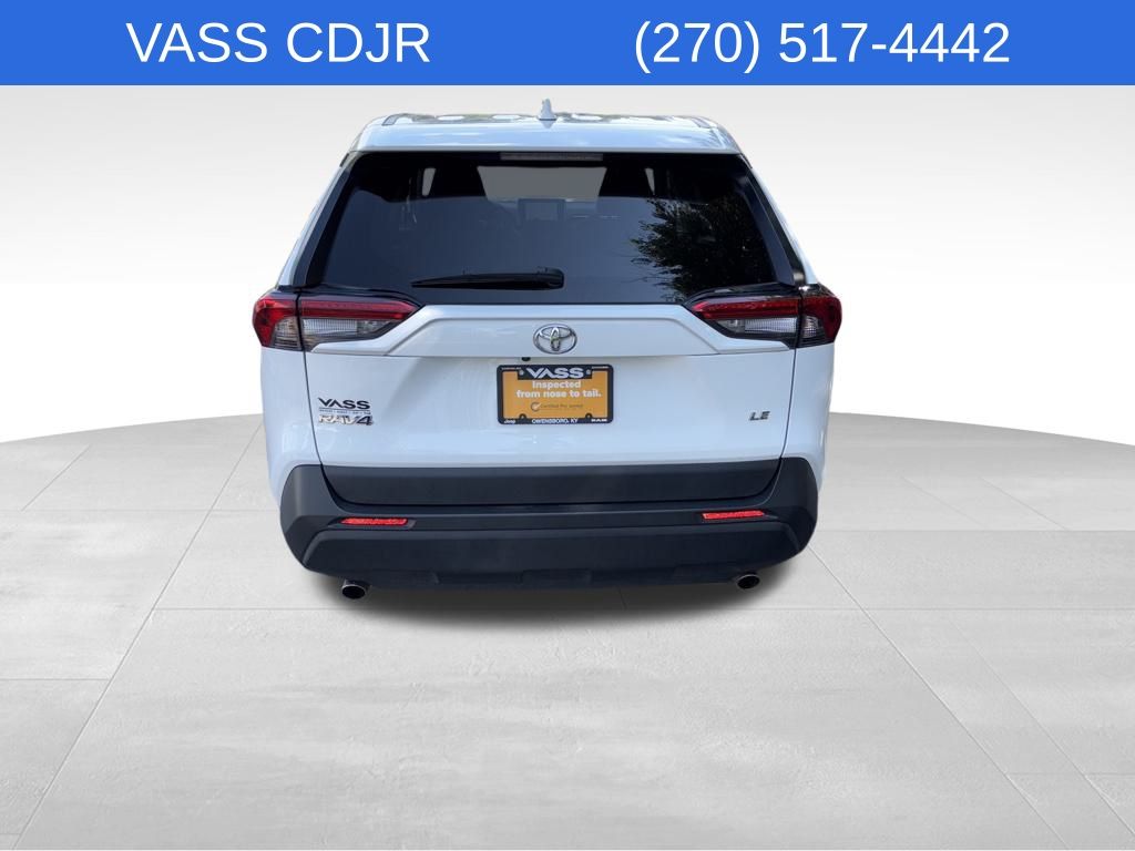 2024 Toyota RAV4 LE photo 8