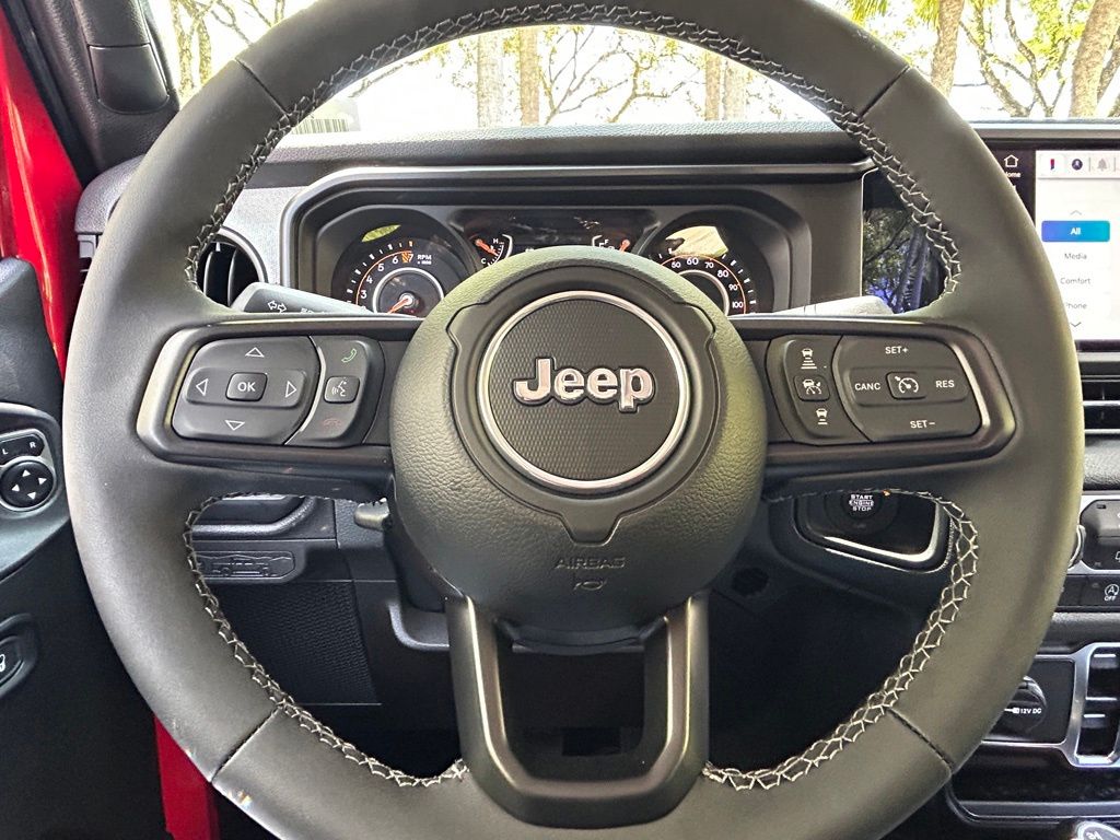 2025 Jeep Gladiator Sport S photo 13