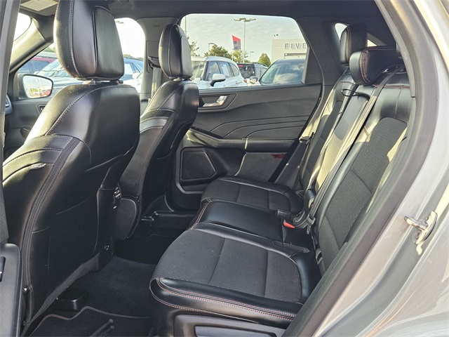 2023 Ford Escape ST-Line photo 13