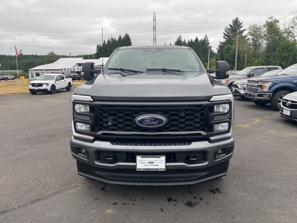 2025 Ford F-350 XL photo 2