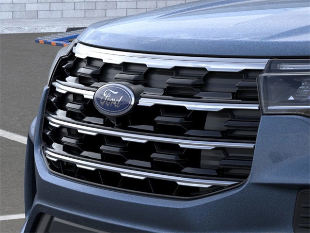 2025 Ford Explorer photo 12