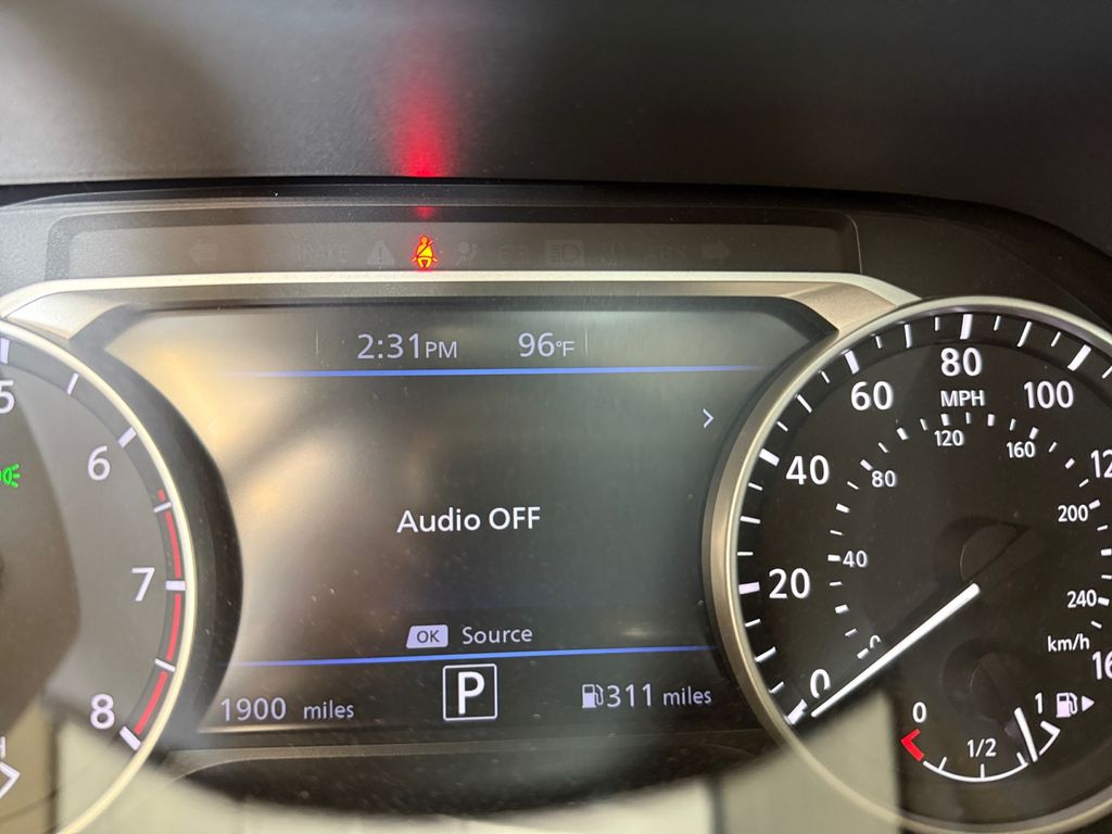 2025 Nissan Sentra SV photo 8