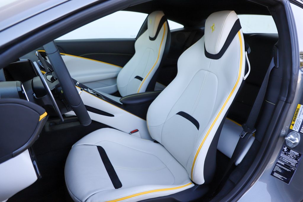 2024 Ferrari Roma photo 2