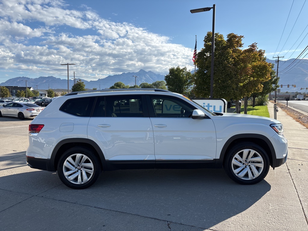 2021 Volkswagen Atlas SEL photo 2