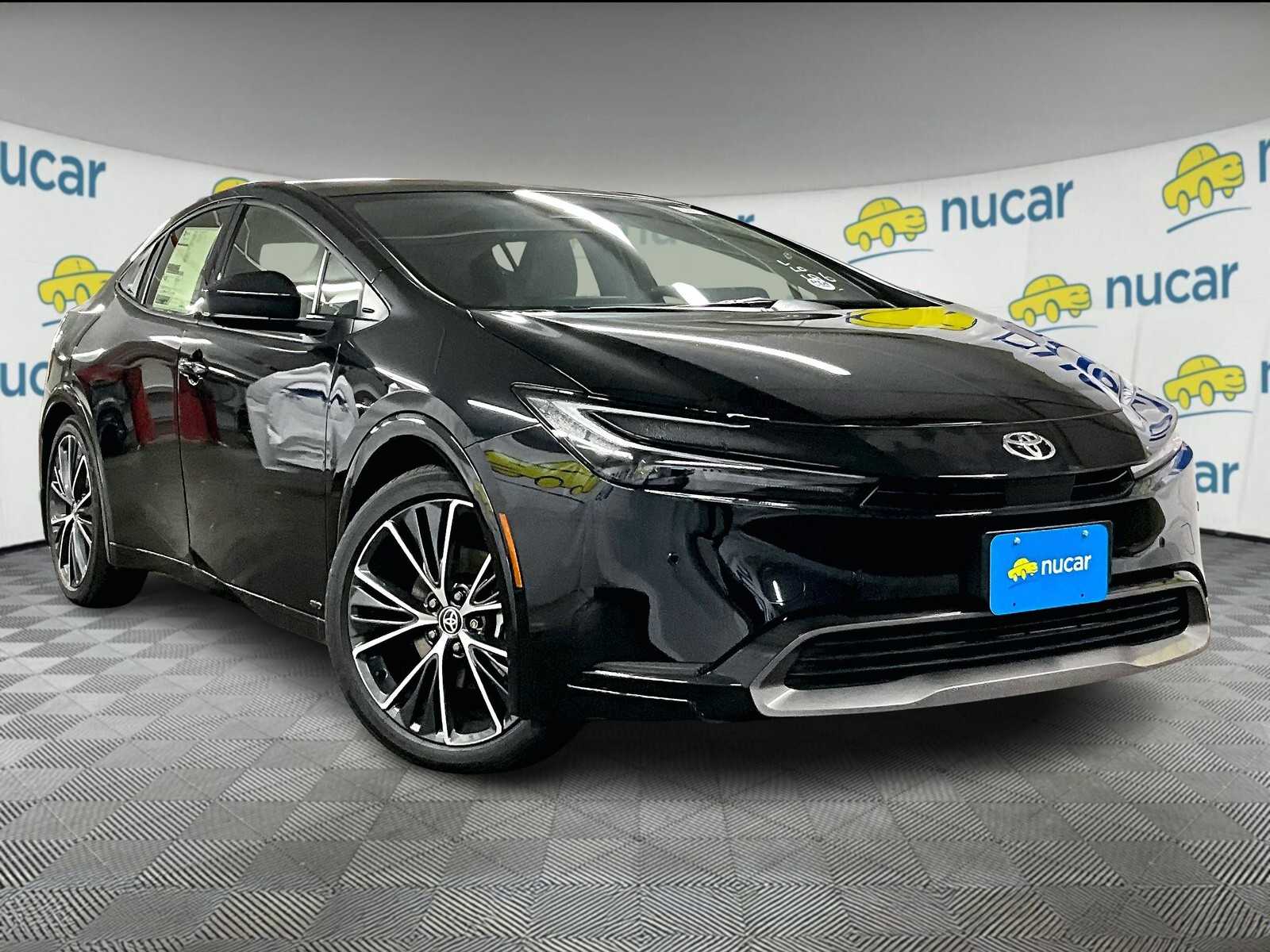 2026 Toyota Prius XLE's photo