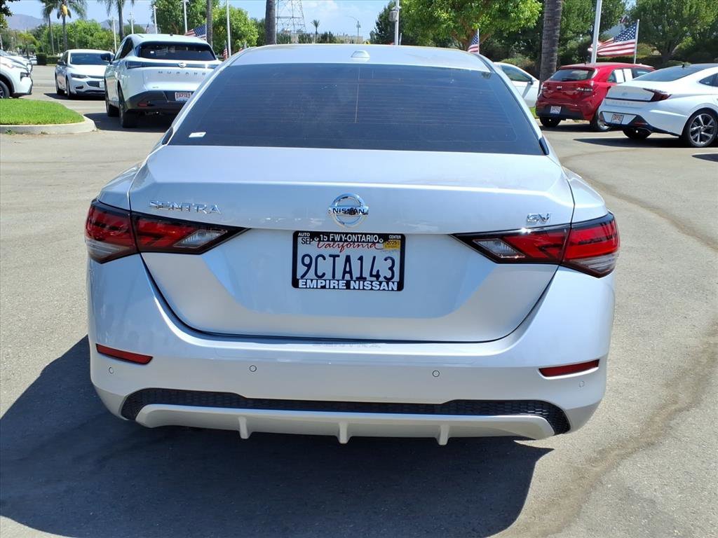 2022 Nissan Sentra SV photo 4