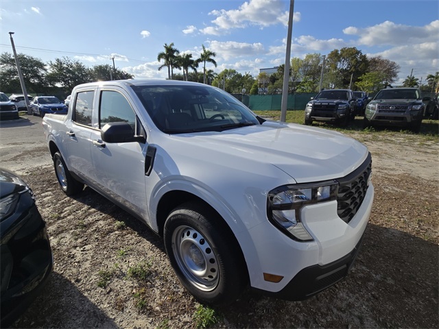 2025 Ford Maverick XL photo 2