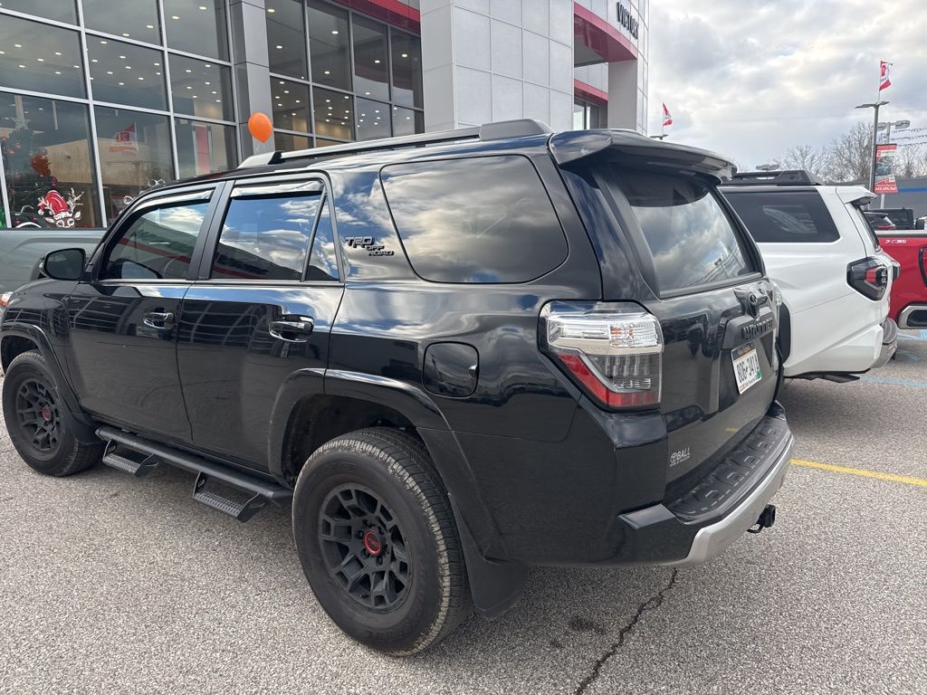 2024 Toyota 4Runner TRD Off-Road Premium photo 3