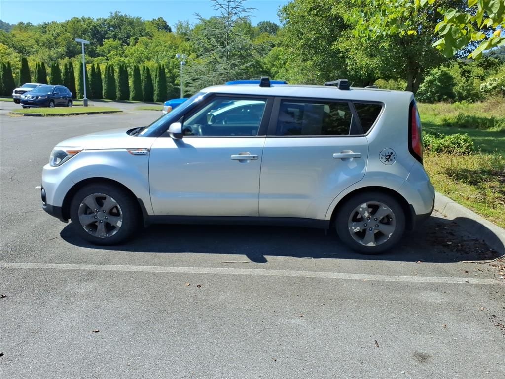 Used 2018 Kia Soul Base with VIN KNDJN2A22J7602019 for sale in Bristol, TN