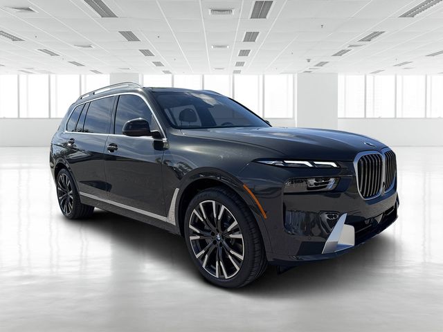 2026 BMW X7 40i's photo