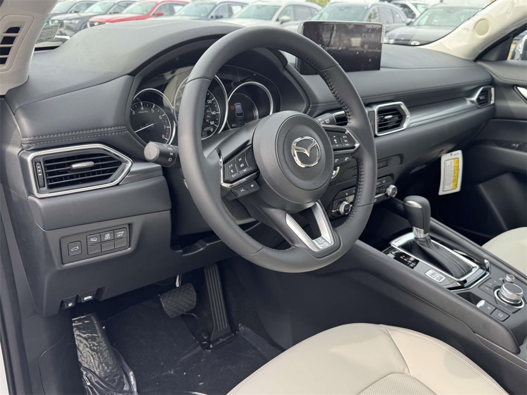2025 Mazda CX-5 2.5 S Preferred photo 2