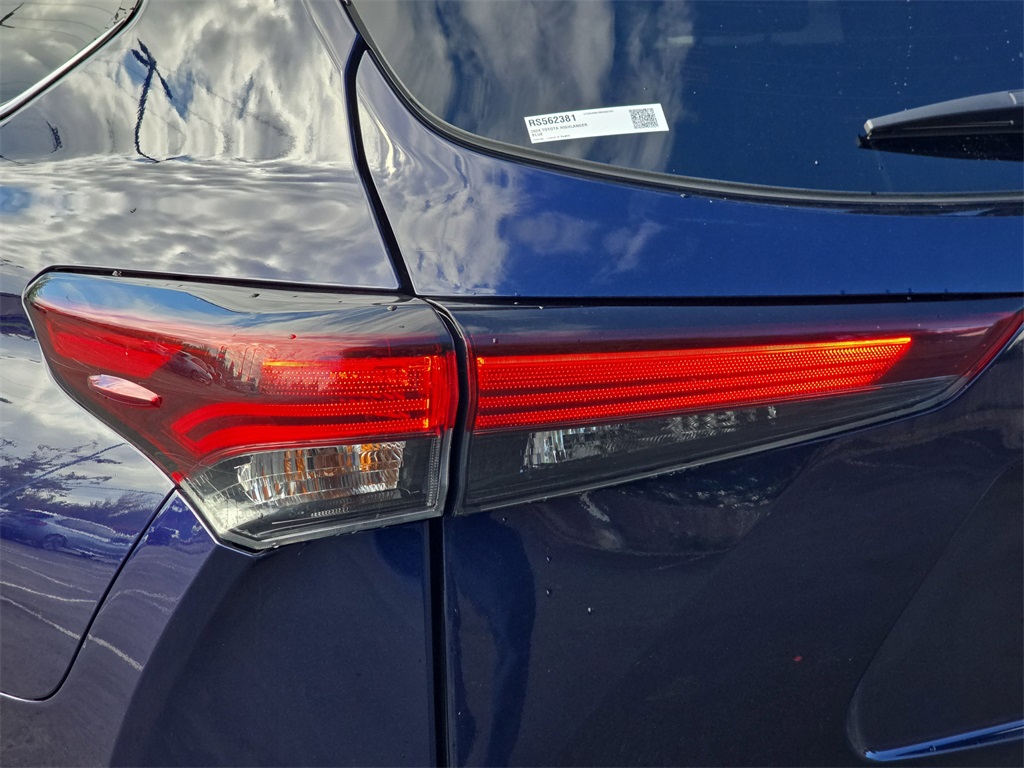 2024 Toyota Highlander XLE photo 34