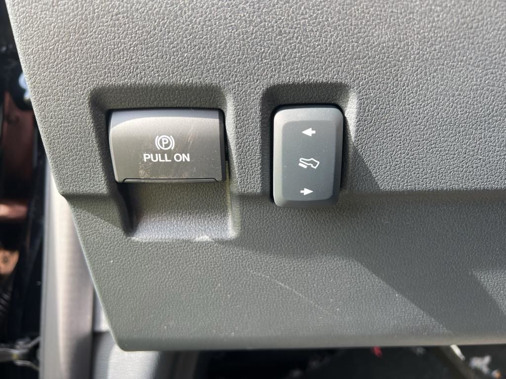 2024 Ford F-350 Lariat photo 17