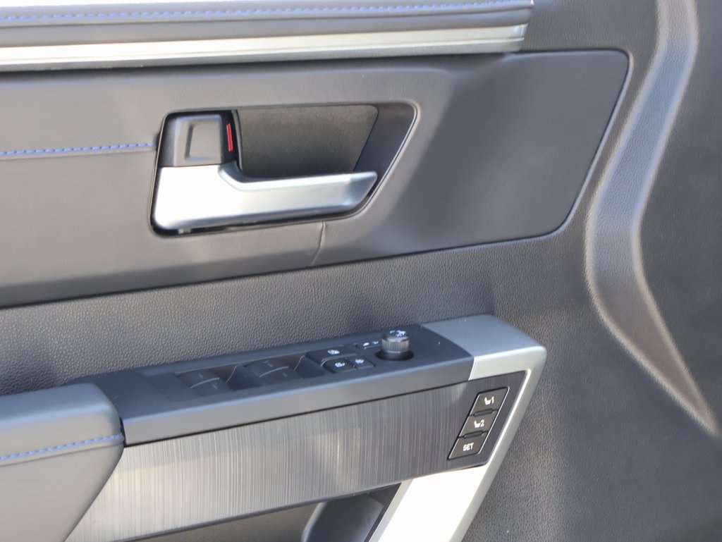 2025 Toyota Sequoia Platinum photo 22