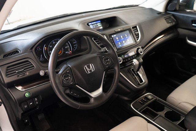 2016 Honda CR-V Touring photo 3