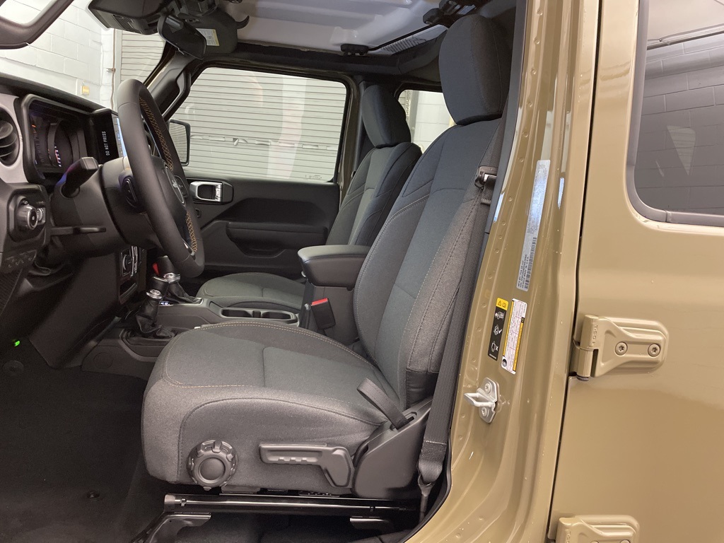 2025 Jeep Wrangler Sport S photo 9