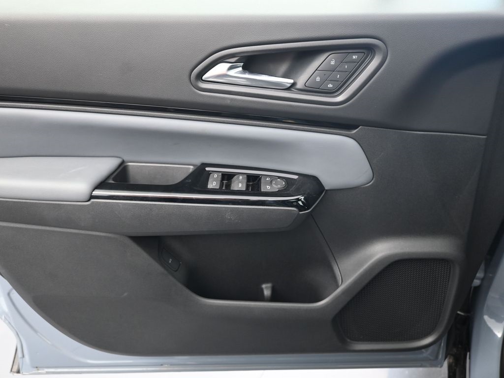 2024 Honda Prologue Touring photo 10