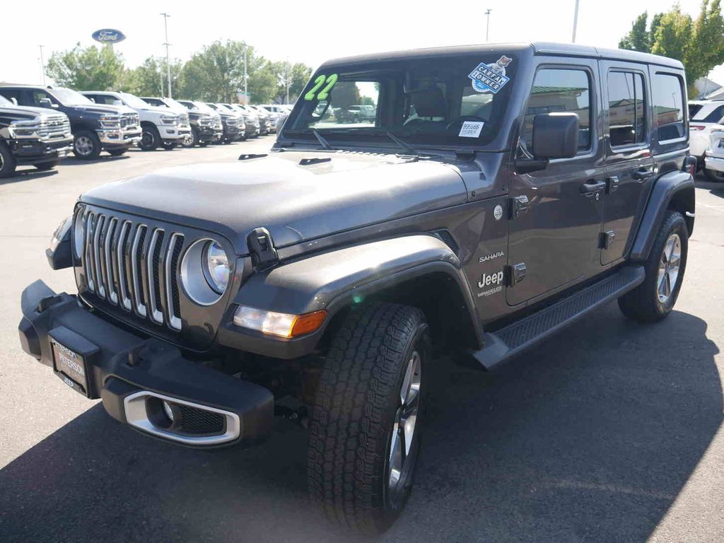 2022 Jeep Wrangler Unlimited Sahara photo 3