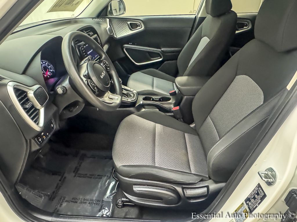 2022 KIA SOUL - Image 10