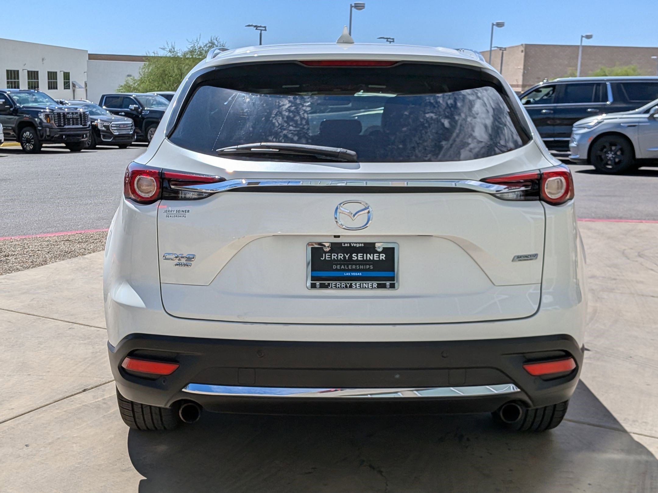 2017 Mazda CX-9 Grand Touring photo 3