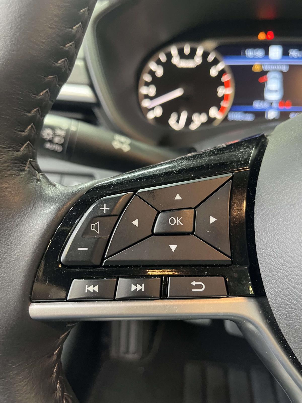 2024 Nissan Altima SL photo 22