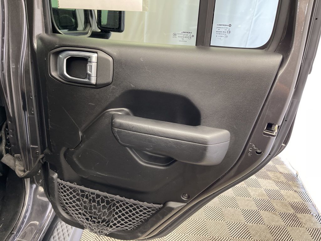 2023 Jeep Gladiator Sport photo 31