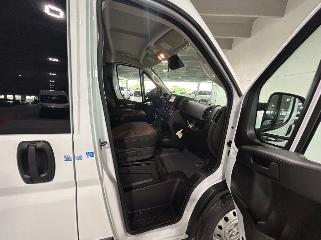2023 Ram ProMaster 2500 Window Van photo 12