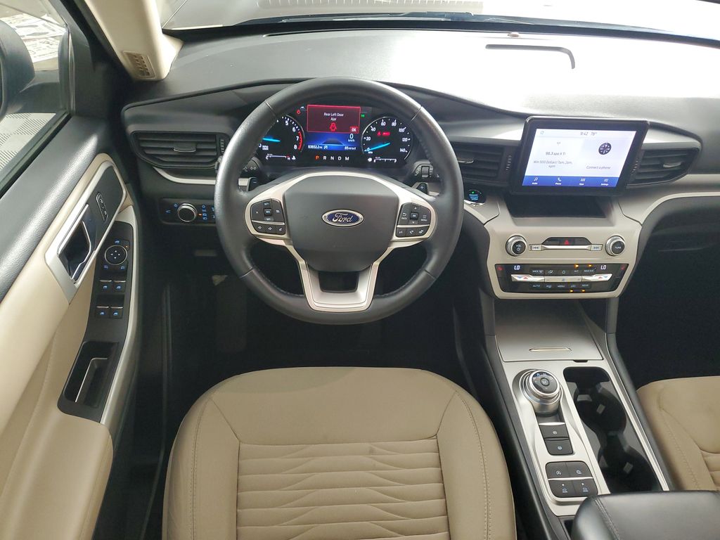 2021 Ford Explorer XLT photo 15