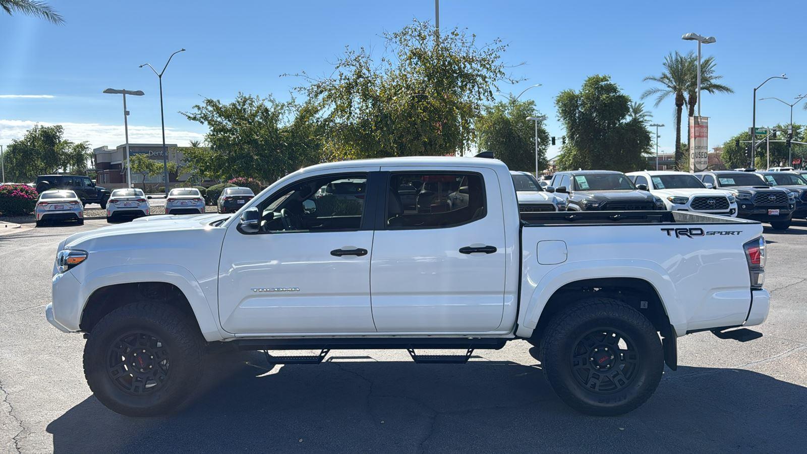 2023 Toyota Tacoma TRD Sport Double Cab photo 2