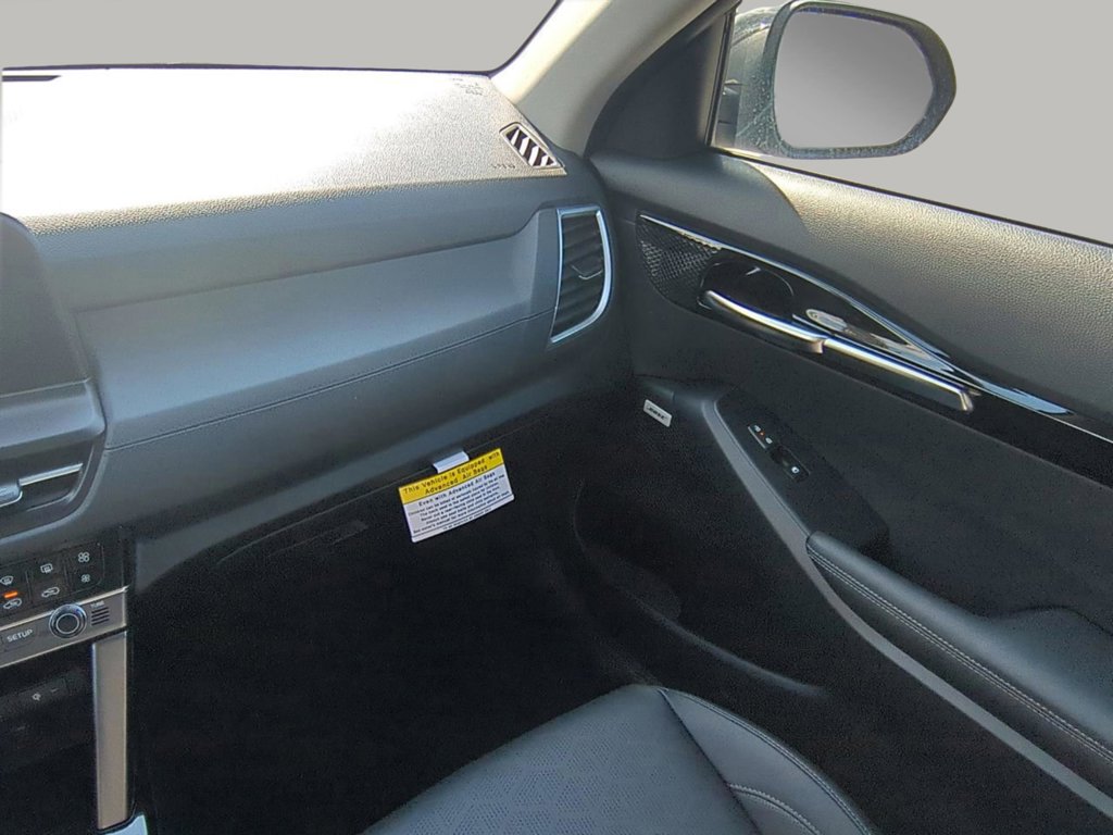 2025 Kia Seltos SX photo 17