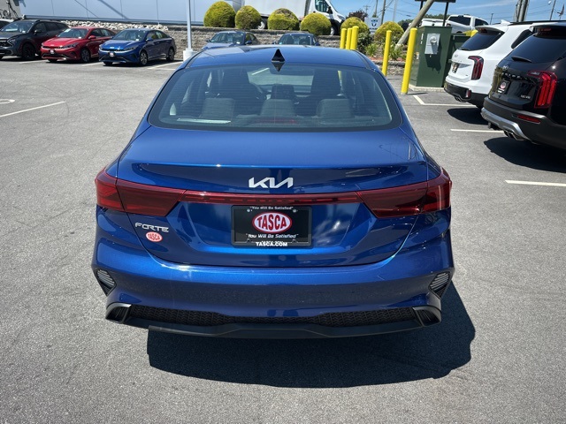 2023 Kia Forte LXS photo 6
